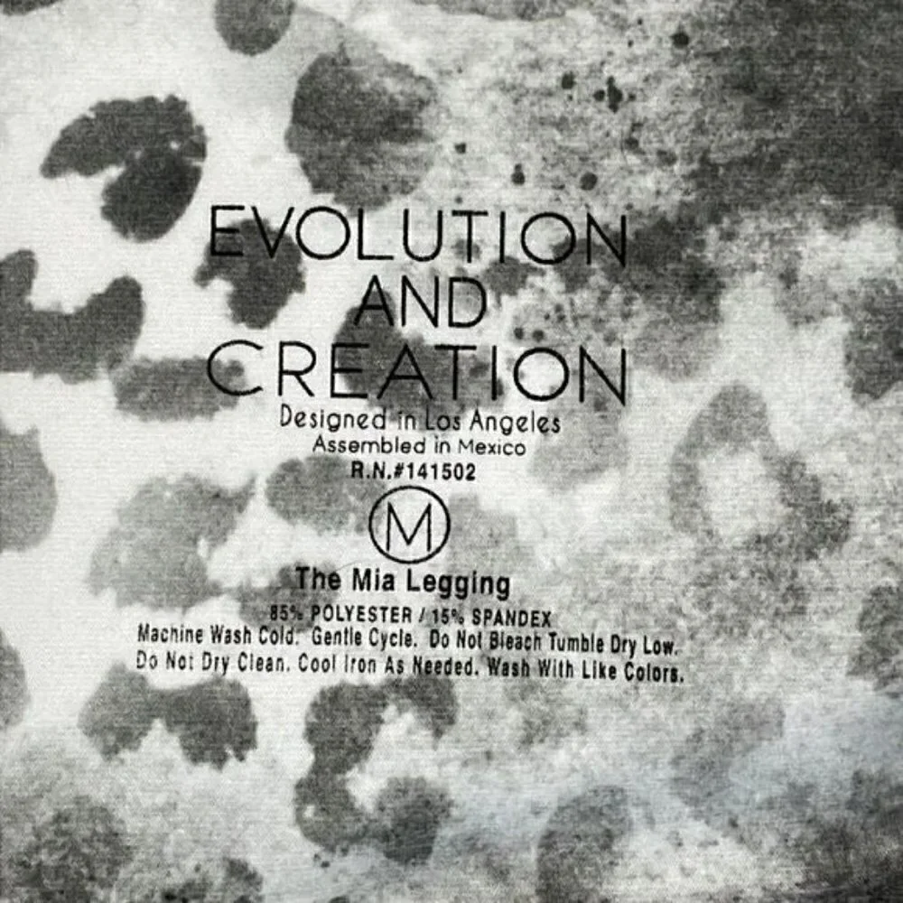 Evolution and Creation The Mia Legging White Gray Snow Leopard Animal Sz M
